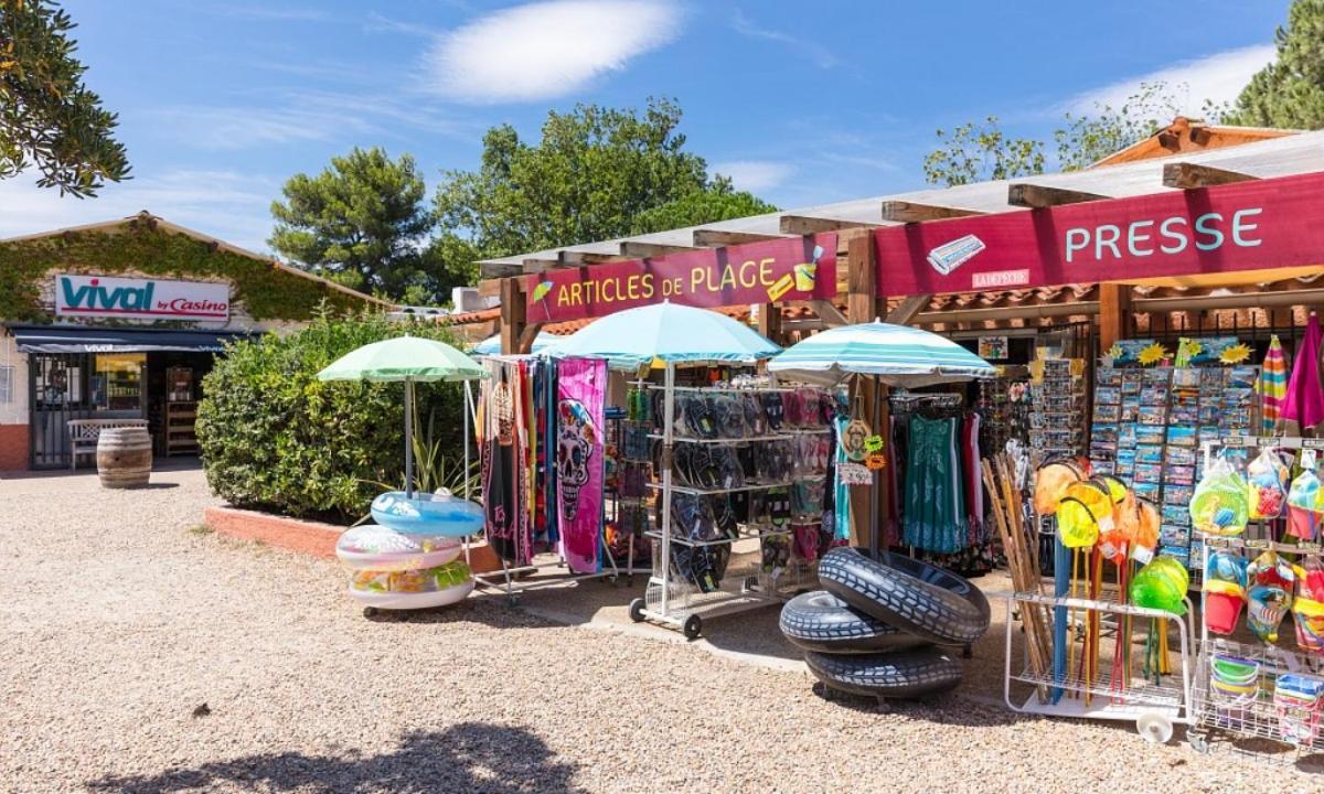 Muriel Le Mar Estang Canet-en-Roussillon Exterior photo