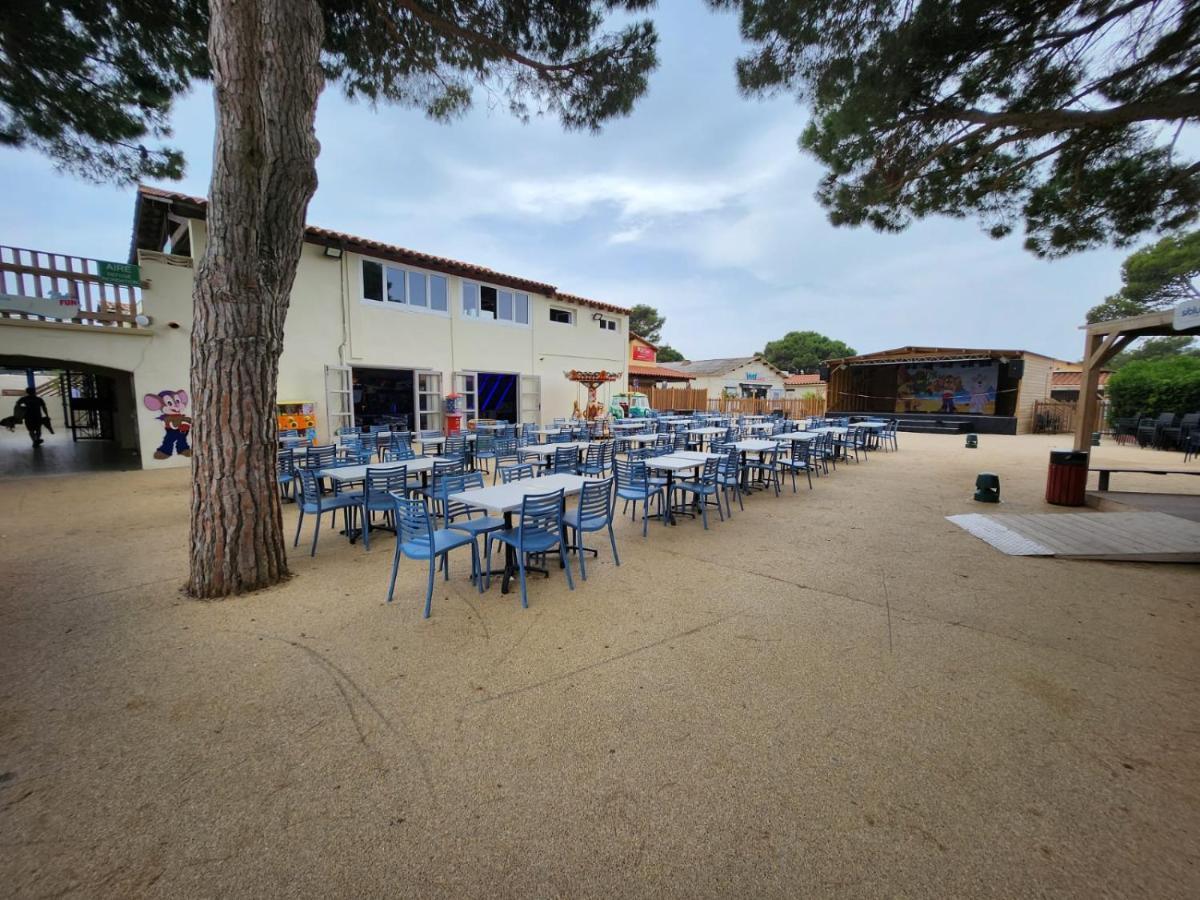 Muriel Le Mar Estang Canet-en-Roussillon Exterior photo