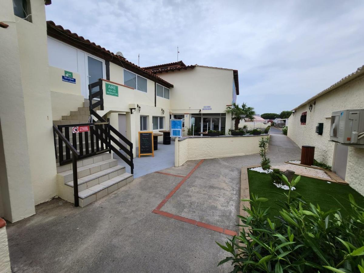 Muriel Le Mar Estang Canet-en-Roussillon Exterior photo
